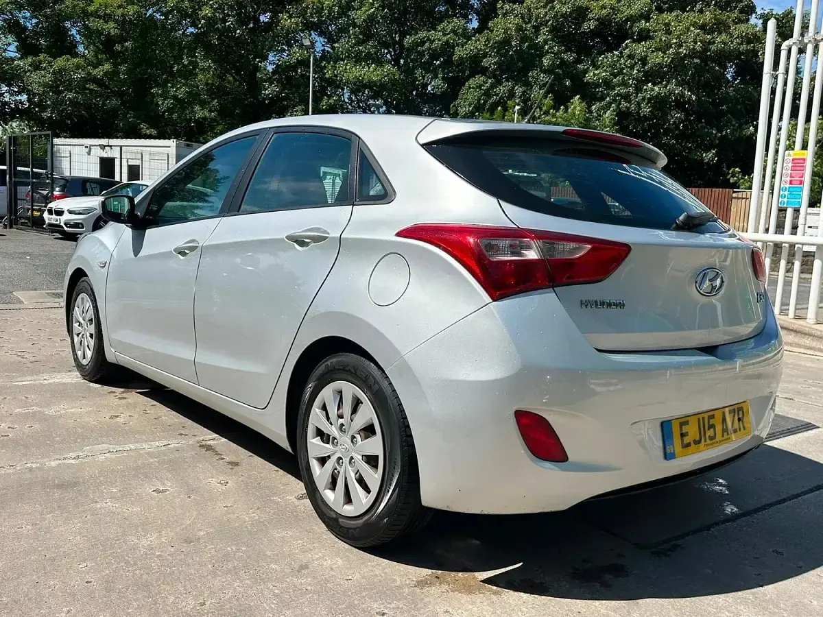 Used Hyundai i30 110 HP (80 kW) 2015 Silver Hatchback