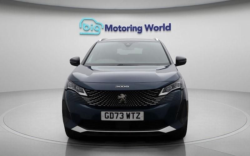 Used Peugeot 3008 GT 136 HP (100 kW) 2023 Blue Estate
