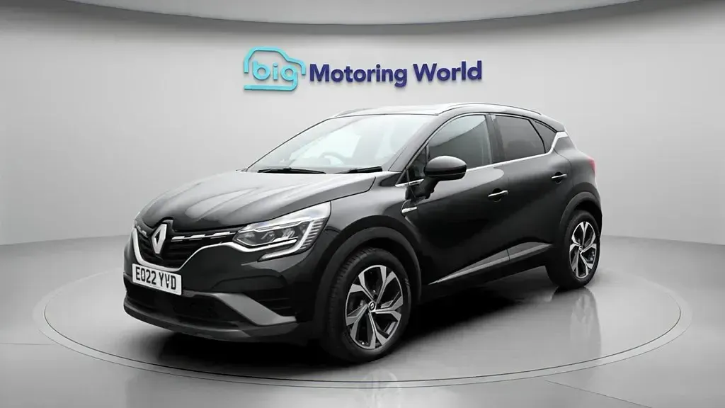 Second-hand Renault Captur RS Line 140 CP (102 kW) 2022 Negru SUV
