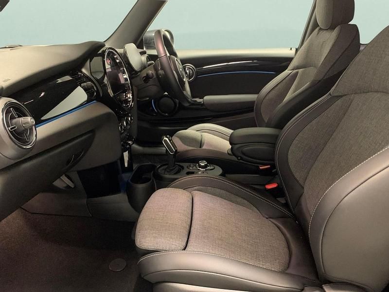 Used Mini Cooper SE Hatch 135 kW (184 HP) 2022 Black Hatchback