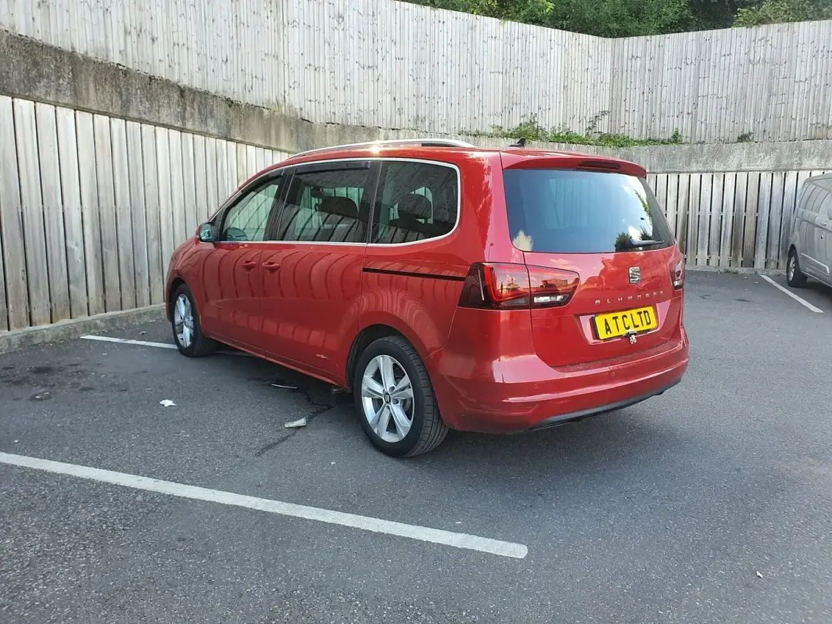 Used Seat Alhambra Ecomotive 2017 Red MPV