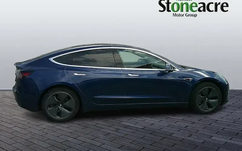 Used Tesla Model 3 Standard Range 180 kW (245 HP) 2021 Sedan