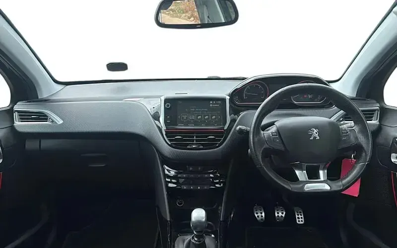 Used Peugeot 2008 GT-line 120 HP (88 kW) 2017 Black SUV