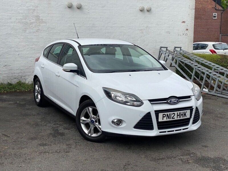 White Used 2012 Ford Focus Zetec Hatchback | £2,995 (Fair price) - Image 1/4