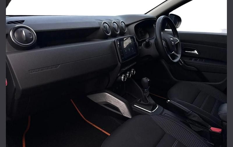 Second-hand Dacia Duster Prestige 150 CP (110 kW) 2022 Portocaliu SUV