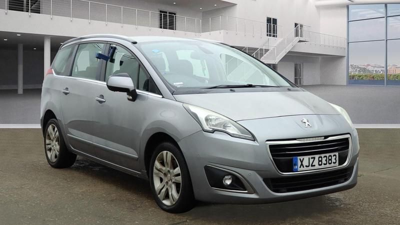 Grey Used 2015 Peugeot 5008 Active MPV | £5,895 (A bit pricey) - Image 1/4