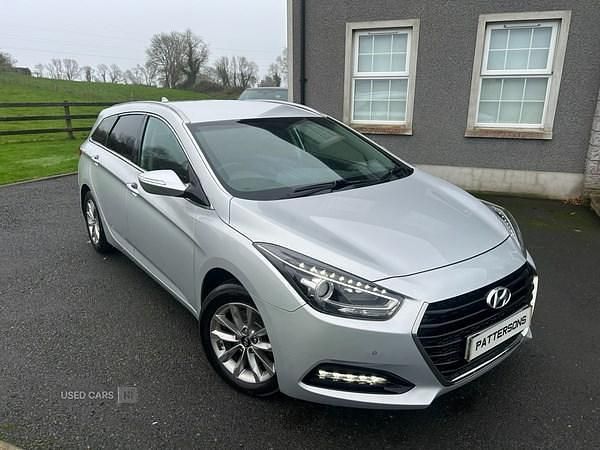 Silver Used 2017 Hyundai i40 SE Estate | £6,750 (A bit pricey) - Image 1/4