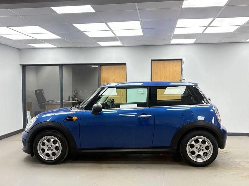 Used Mini One D Hatch 90 HP (66 kW) 2011 Blue Hatchback