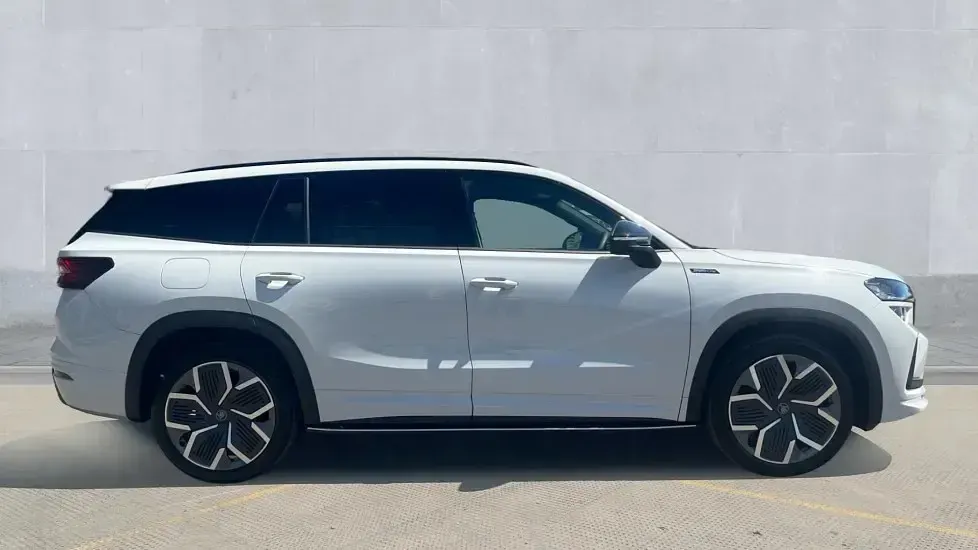Used Skoda Kodiaq SportLine 204 HP (150 kW) 2026 Moon white SUV