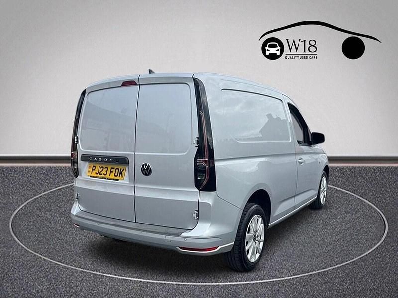 Used VW Caddy Pro 102 HP (75 kW) 2023 Silver MPV