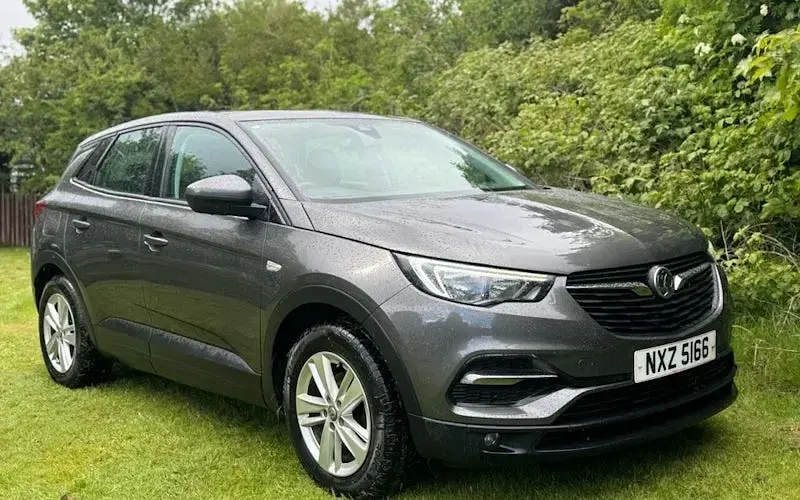 Used Vauxhall Grandland X S 131 HP (96 kW) 2019 SUV