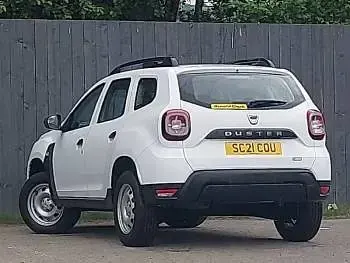 Used Dacia Duster Essentiel 100 HP (73 kW) 2021 White SUV