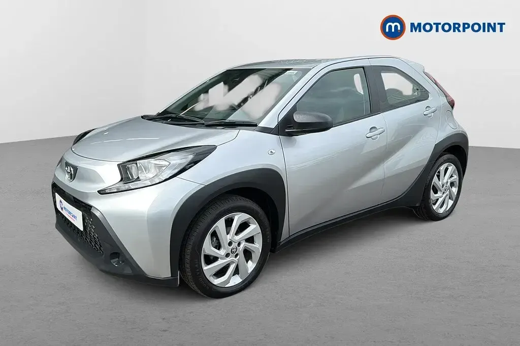 Used Toyota Aygo X PURE 2023 Silver SUV