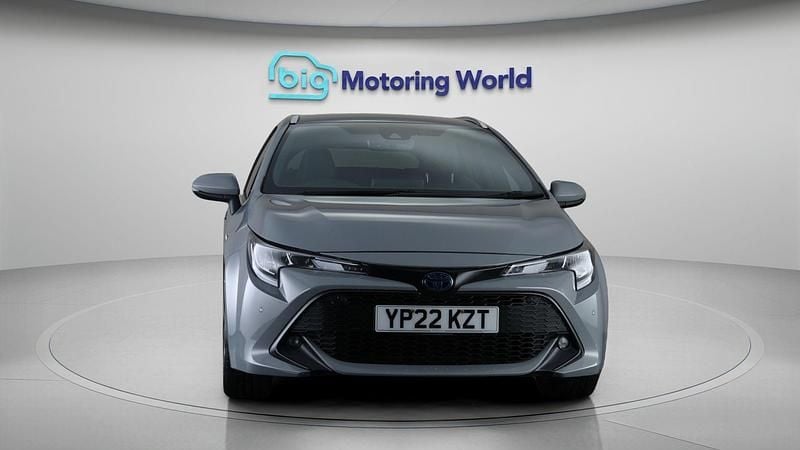 Used Toyota Corolla Design 121 HP (88 kW) 2022 Estate