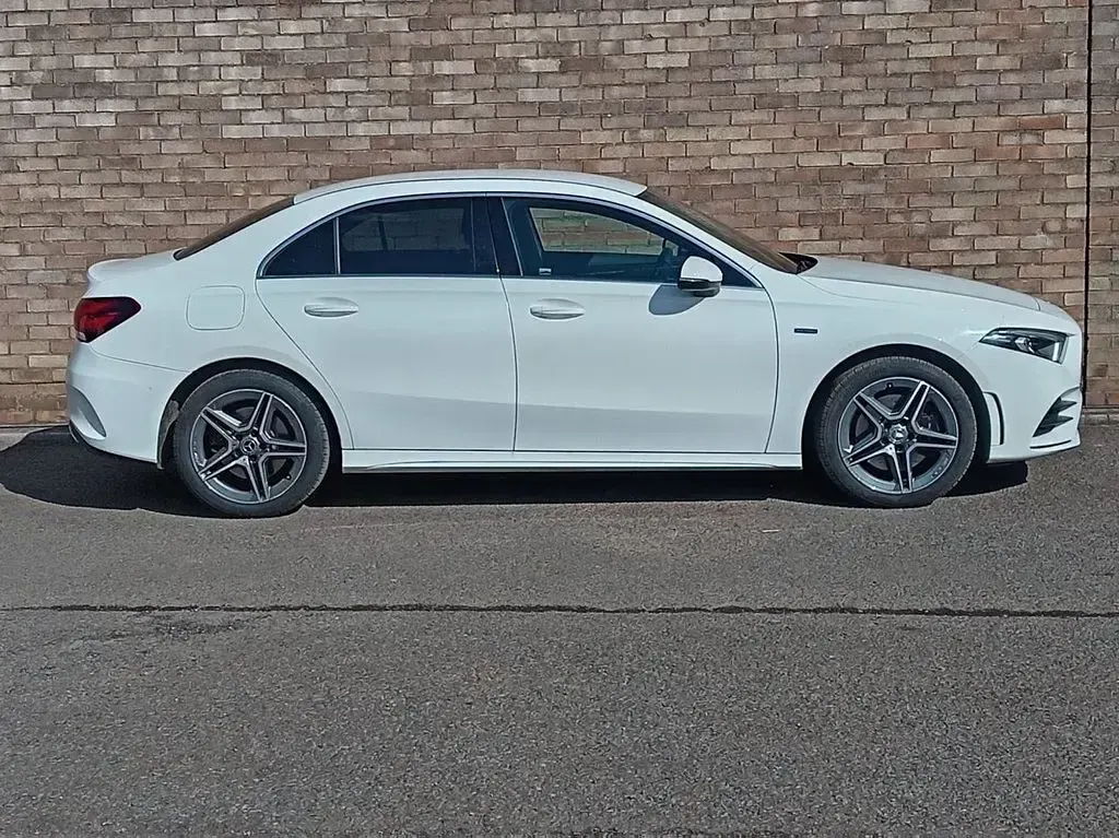 Used Mercedes A250 AMG line 218 HP (160 kW) 2020 White Sedan