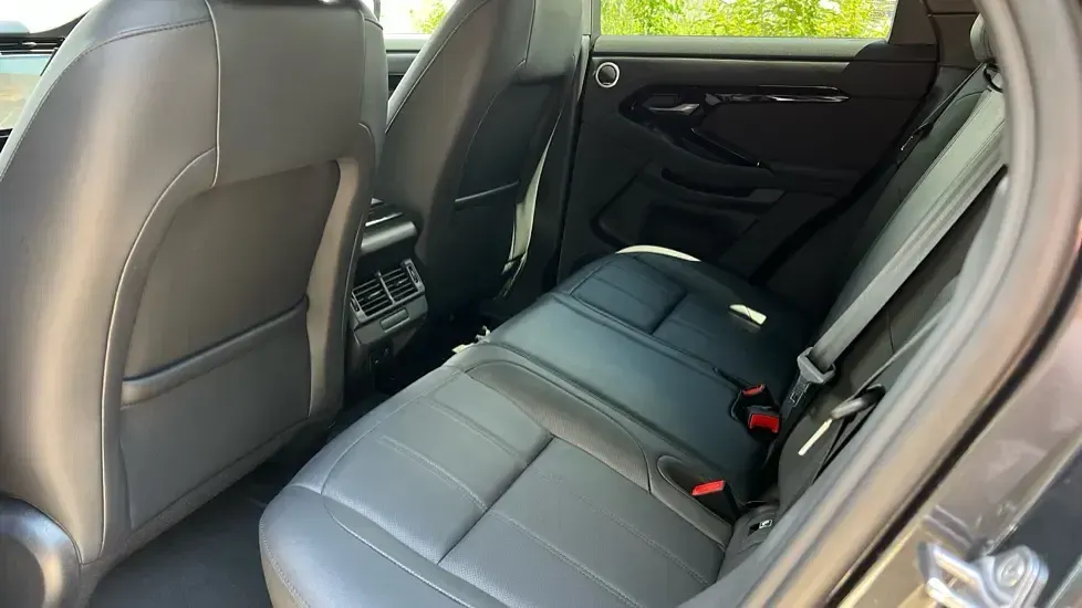 Used Land Rover Range Rover evoque SE Dynamic 269 HP (197 kW) 2025 Grey SUV