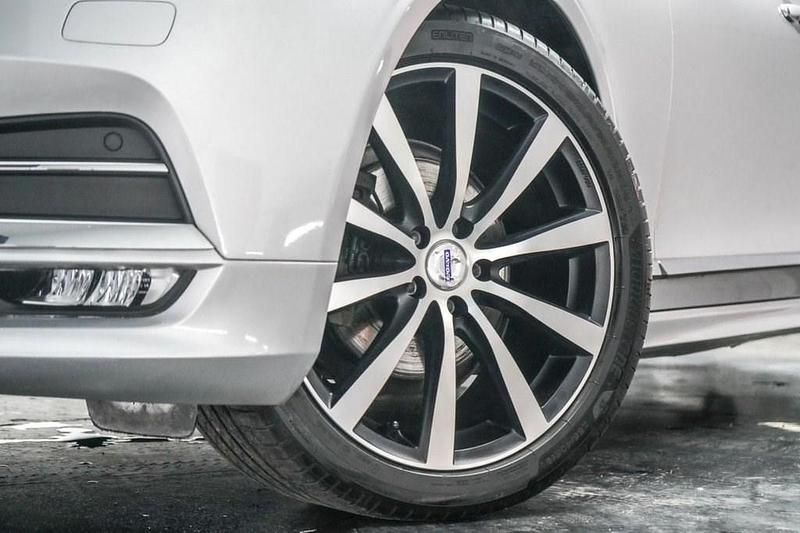 Used Volvo V90 Inscription 190 HP (139 kW) 2019 Silver Estate