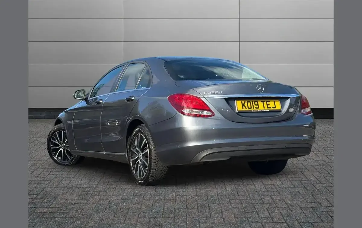 Used Mercedes C220 SE 191 HP (140 kW) 2019 Grey Sedan