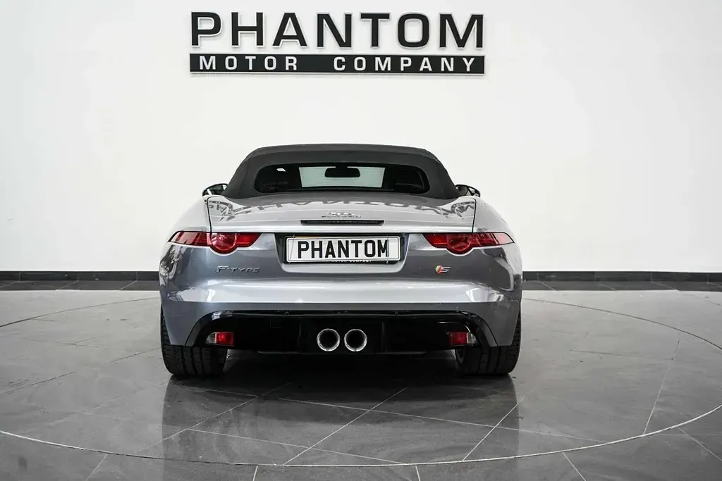 Usado Jaguar F-Type S 380 HP (279 kW) 2013 Cinzento Cabrios