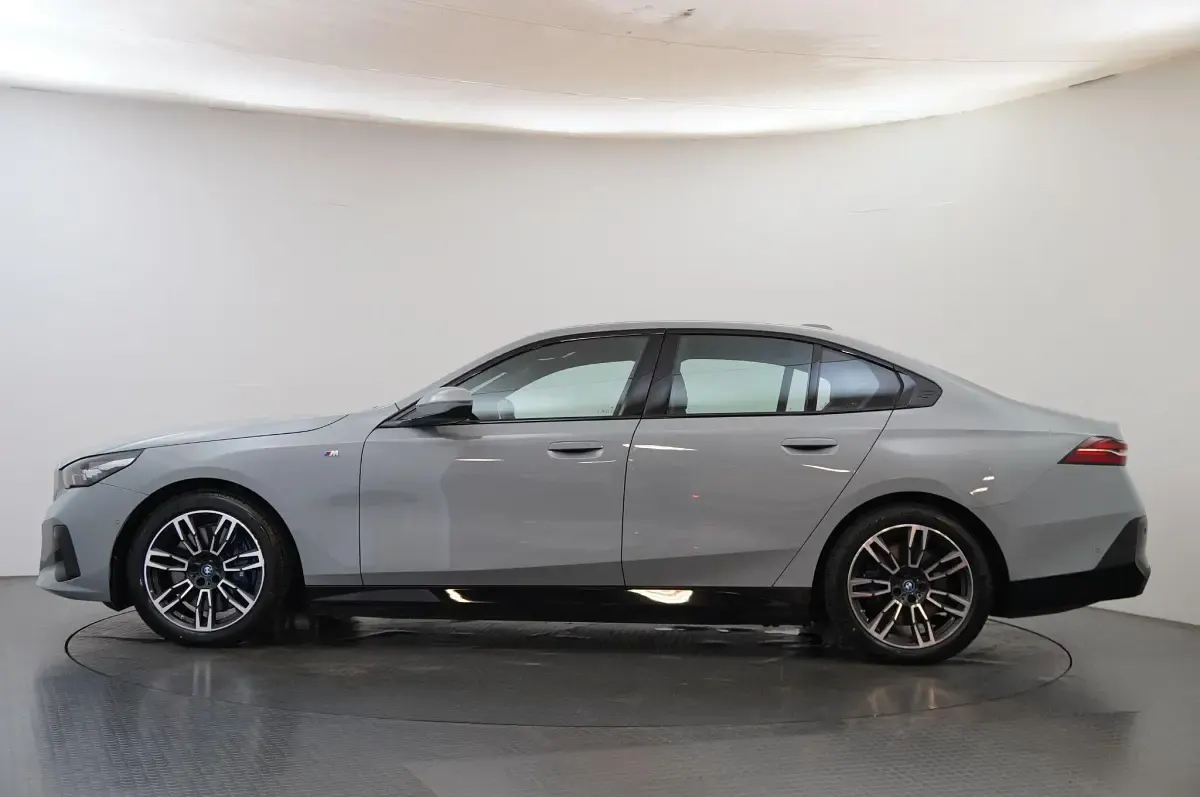 Used BMW i5 M Sport 246 kW (335 HP) 2024 Grey
