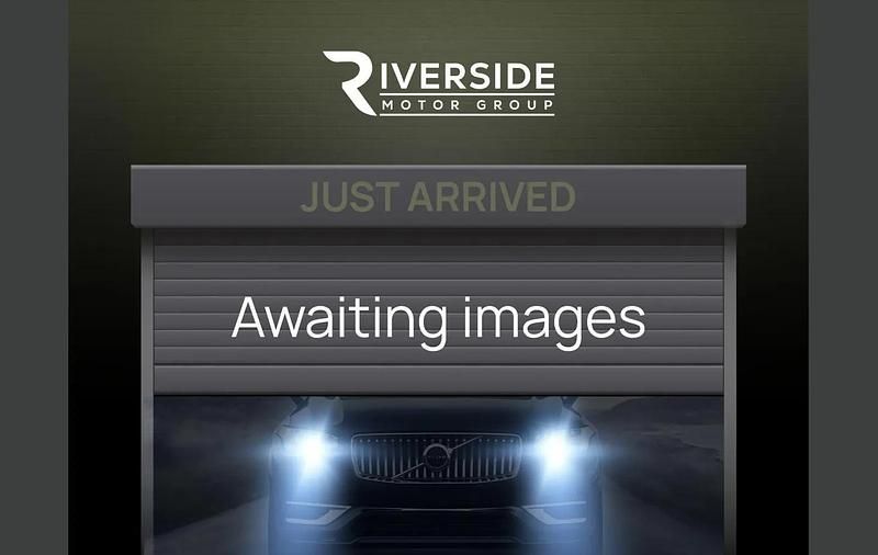 Azure blue Used 2019 Volvo XC90 Inscription SUV | £27,590 (Fair price) - Image 1/4