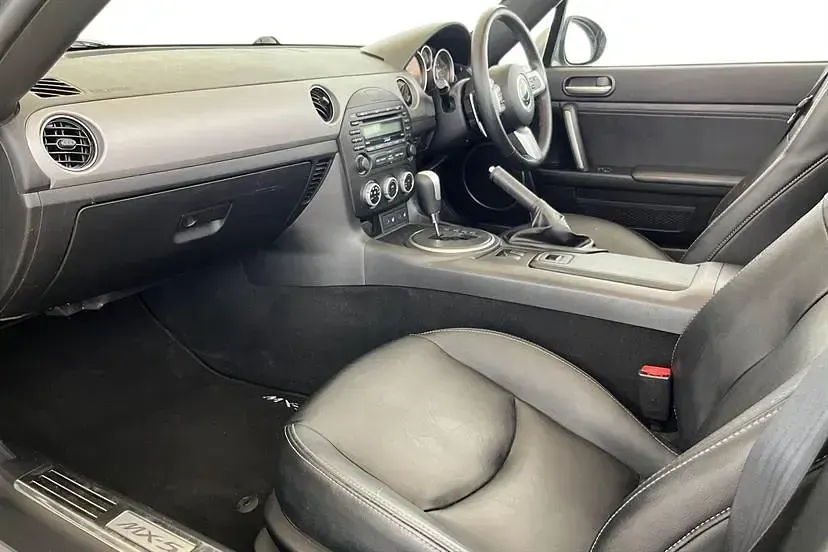 Usado Mazda MX5 160 HP (117 kW) 2010 Unknown Cabrios