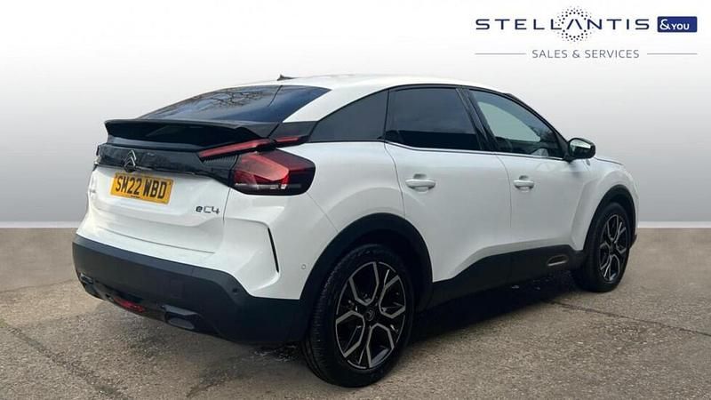 Used Citroën e-C4 98 kW (134 HP) 2022 White Hatchback