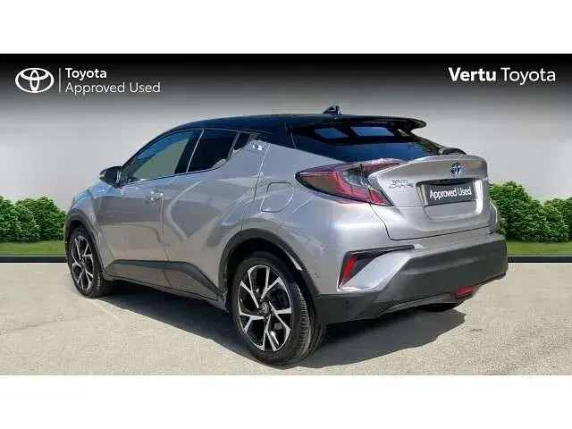 Usado Toyota C-HR 122 HP (89 kW) 2017 Prateado SUV