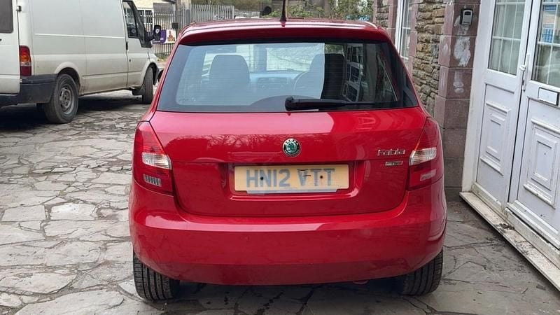 Used Skoda Fabia Elegance 105 HP (77 kW) 2012 Red Hatchback