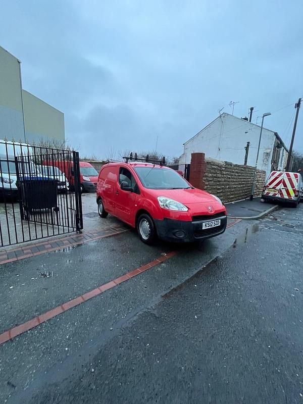 Red Used 2012 Peugeot Partner S MPV | £2,099 (Super price) - Image 1/4