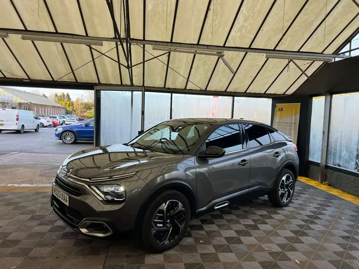 Used Citroën C4 Shine 2023 Grey Hatchback