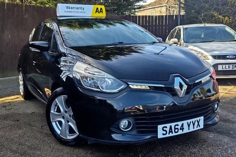 Used Renault Clio IV Dynamique 75 HP (55 kW) 2014 Hatchback