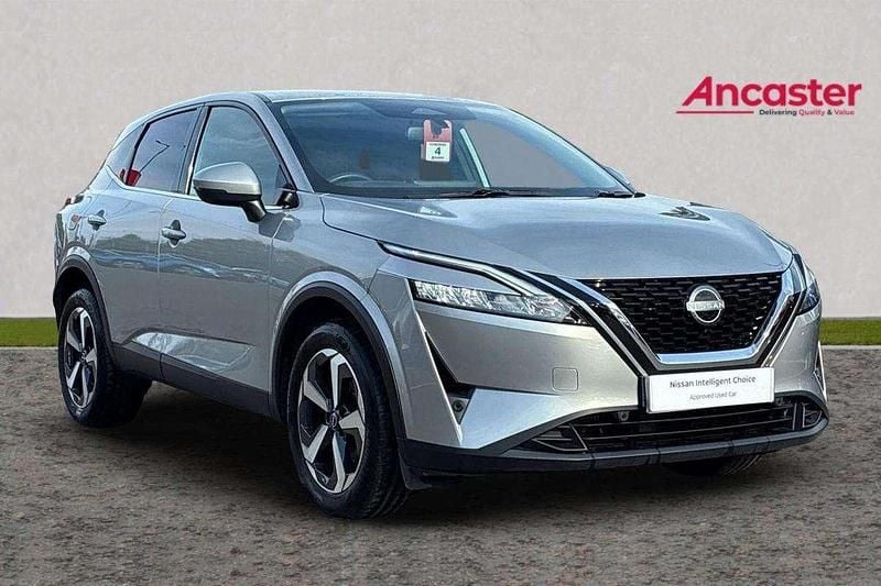 Silver Used 2022 Nissan Qashqai N-Connecta SUV | £20,975 (Fair price) - Image 1/4