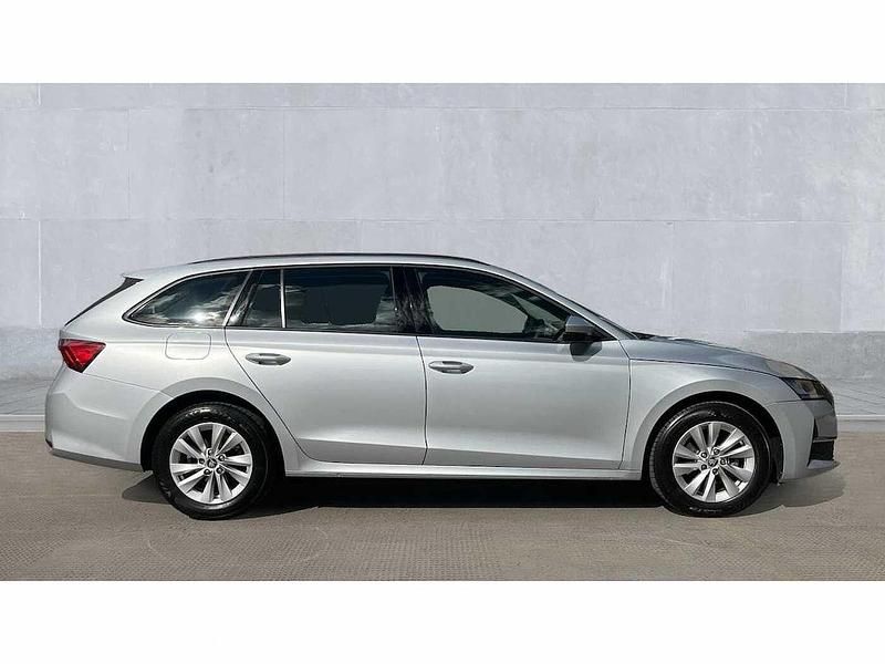 Used Skoda Octavia SE Technology 113 HP (83 kW) 2025 Silver Estate