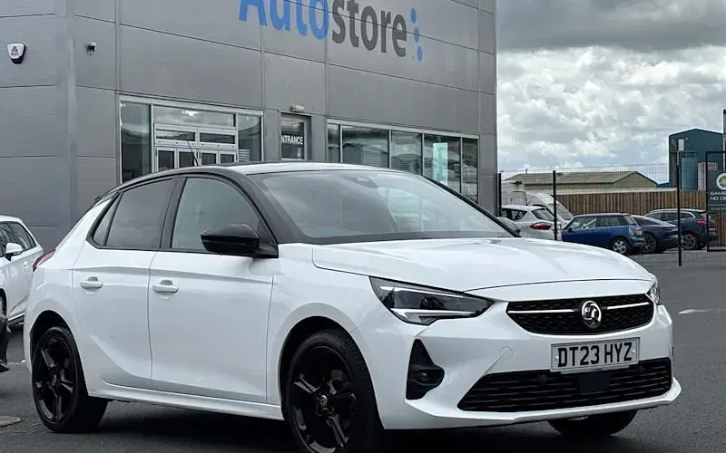 Used Vauxhall Corsa 75 HP (55 kW) 2023 White Hatchback