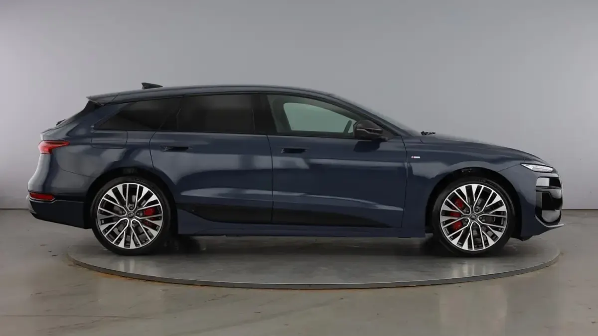 Nuevo Audi A6 e-tron Performance 269 kW (367 CV) 2025 Azul Familiar