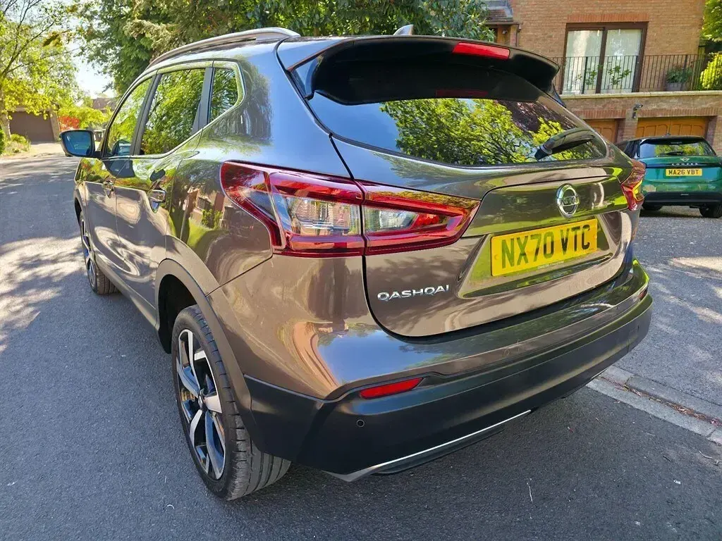 Used Nissan Qashqai N-Motion 140 HP (102 kW) 2020 Bronze SUV