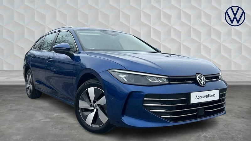 Used VW Passat Life 150 HP (110 kW) 2025 Blue Estate