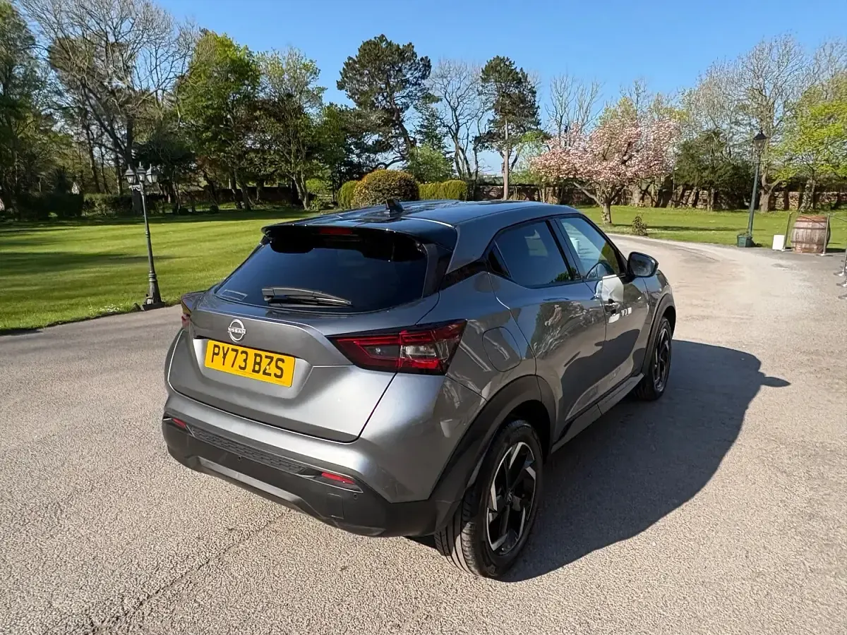 Used Nissan Juke N-Connecta 114 HP (83 kW) 2023 Grey SUV
