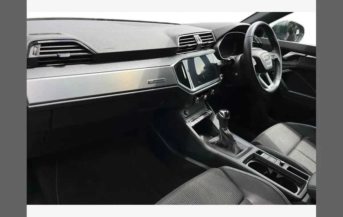 Used Audi Q3 S-Line 150 HP (110 kW) 2023 Grey SUV