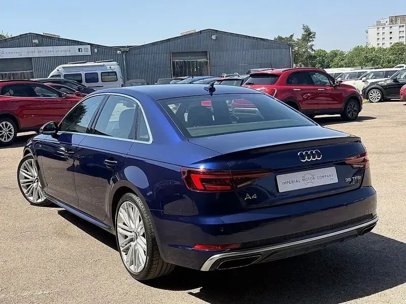 Used Audi A4 S-Line 150 HP (110 kW) 2019 Blue Sedan