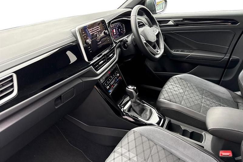 Used VW T-Roc R-line 150 HP (110 kW) 2024 Grey SUV