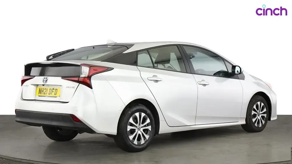 Used Toyota Prius Business Edition 122 HP (89 kW) 2021 Silver Hatchback