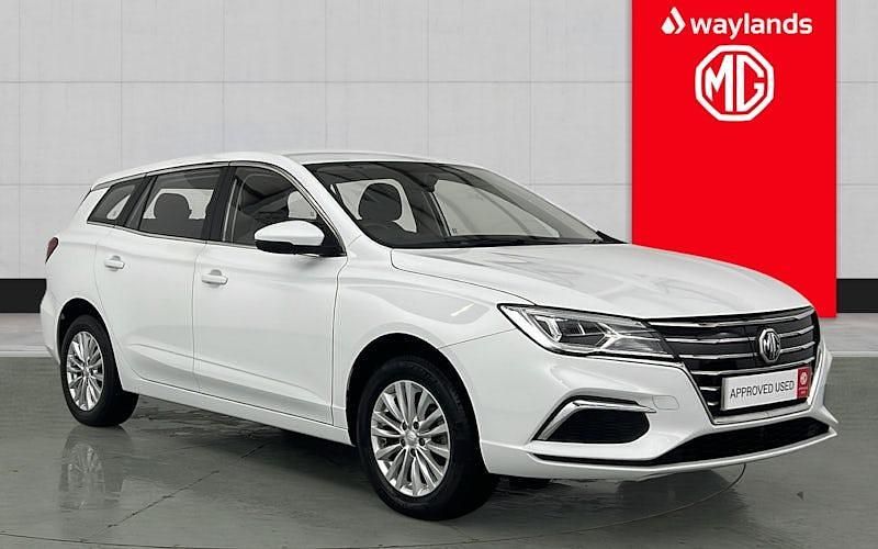 White Used 2021 MG MG5 EV Excite Estate | £10,390 (Fair price) - Image 1/4