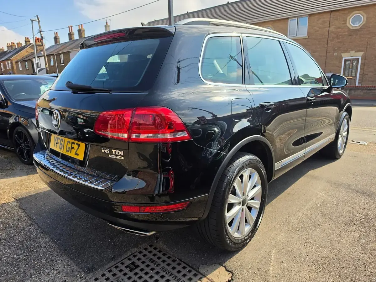 Used VW Touareg SE 245 HP (180 kW) 2011 Black SUV