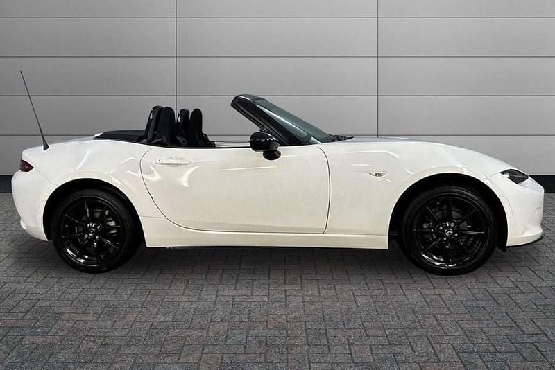 Used Mazda MX5 Prime-Line 132 HP (97 kW) 2024 White Cabriolet