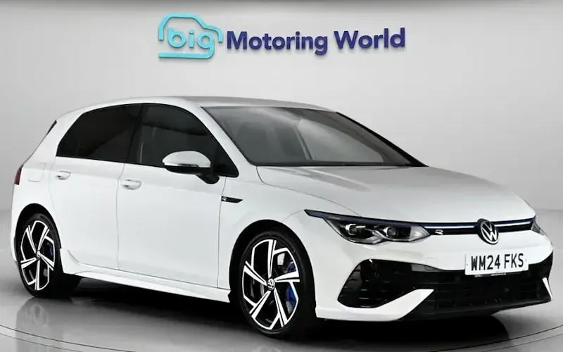 Used VW Golf VIII R 320 HP (235 kW) 2024 Hatchback