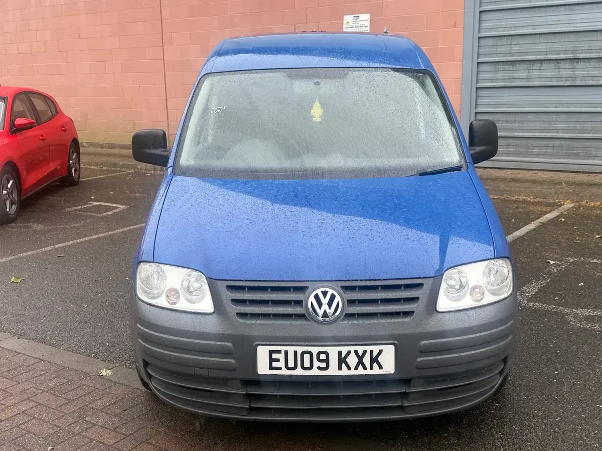 Used VW Caddy 69 HP (50 kW) 2009 Blue MPV