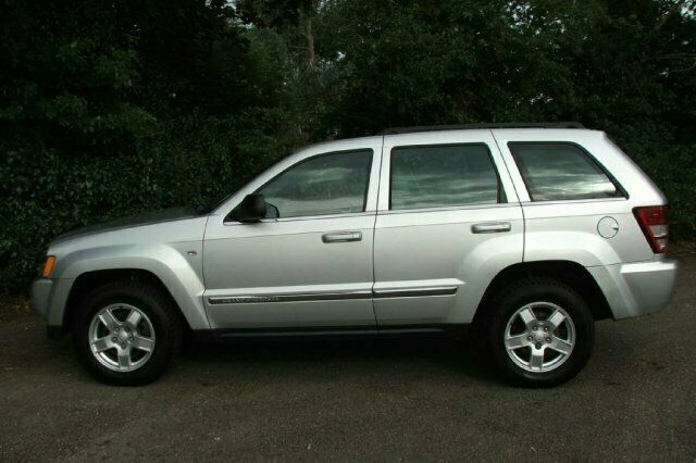 Used Jeep Grand Cherokee 215 HP (158 kW) 2006 SUV