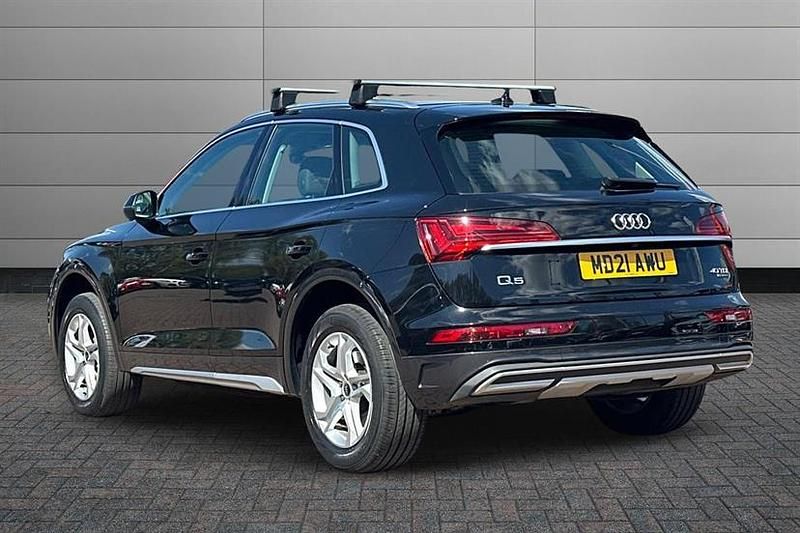 Used Audi Q5 Sport 204 HP (150 kW) 2021 Mythos black SUV